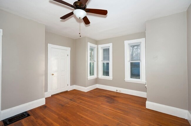 Photo - 117 Medford St Unit 117