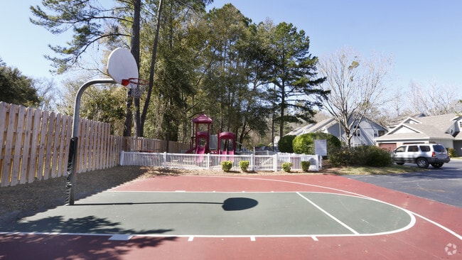 Huntington Lakes Apartments