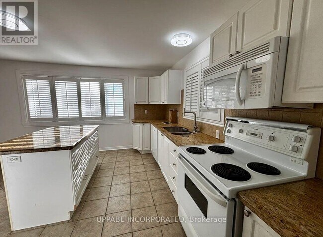 Photo - 225 Cobourg St