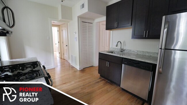 Photo - 4034 N Ashland Ave Unit 4036-W1