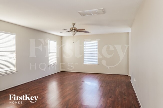 Photo - 2110 Nichole Woods Dr