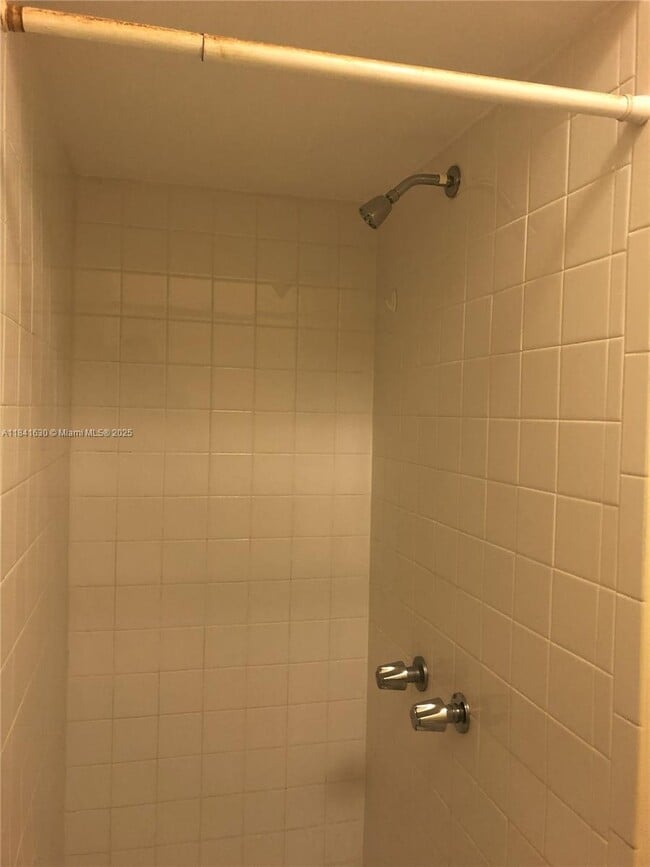 Photo - 4908 SW 142nd Pl Unit 2