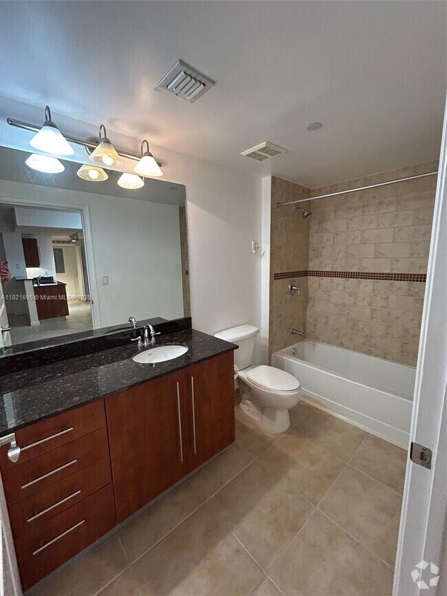 Building Photo - 7355 SW 89th St Unit 618N Rental