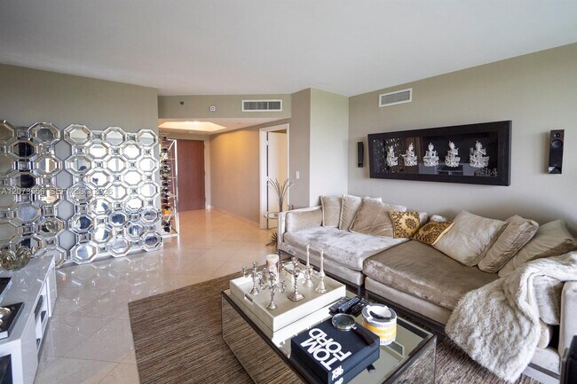 Photo - 7000 Island Blvd Unit 608