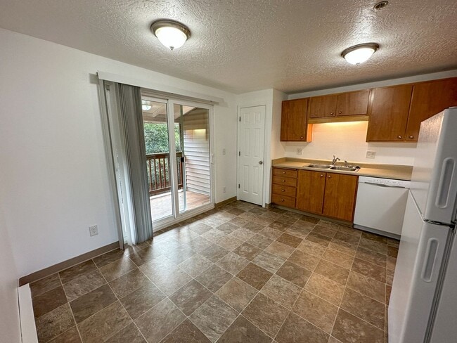 Photo - 3446-3462-3462 Hadley St NE Unit 3456