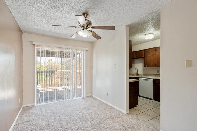 Photo - 221 Mary Lou Dr