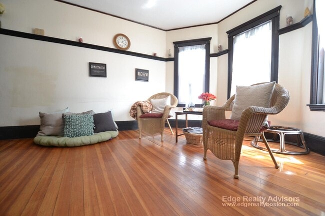 Photo - 54 Tremont St Unidad 2