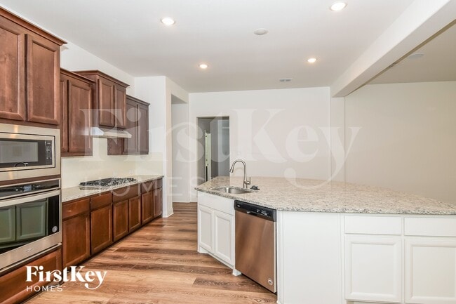 Photo - 2811 Winchester Ave