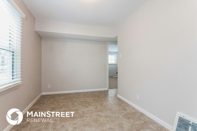 Photo - 437 Midlothian Rd