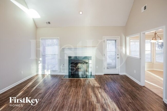 Photo - 2048 Bohemia Cove