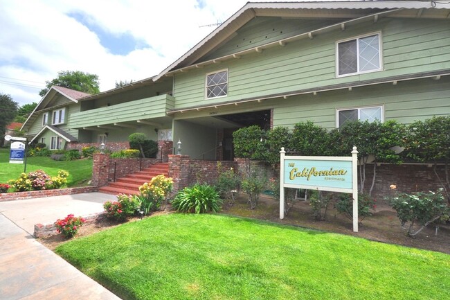 Building Photo - 24347 Newhall Ave Rental