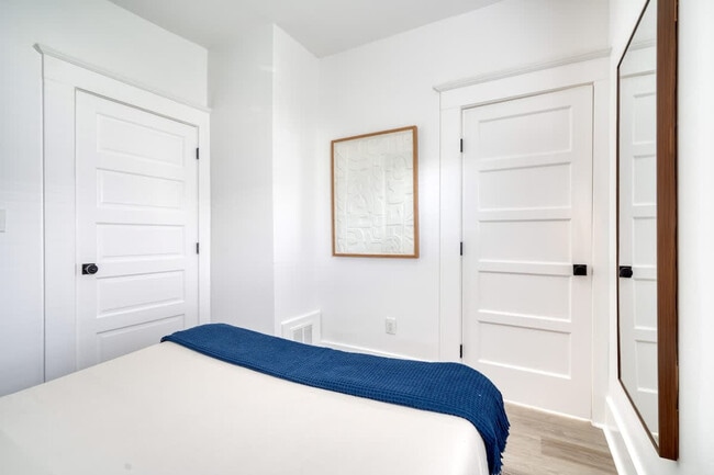 Building Photo - 317 NE Beech St Unit ID1309851P Rental