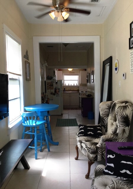Photo - 2 bed + Den 1 bath Single Family House in Bahama Village