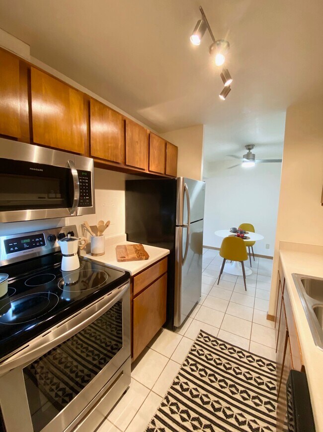 Photo - Midvale Heights Apartments