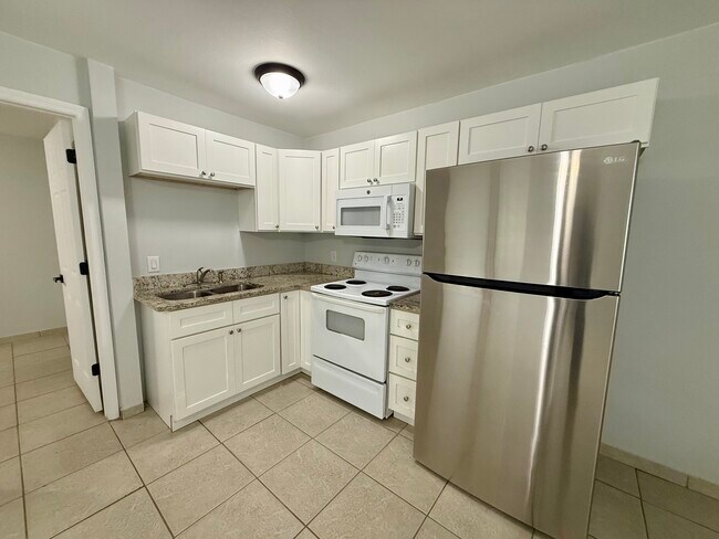 Photo - 8316 N 10th St