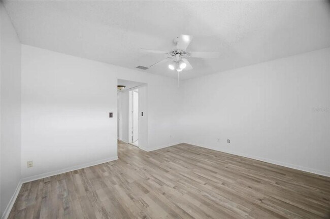 Photo - 6336 Newtown Cir Unit 36C1
