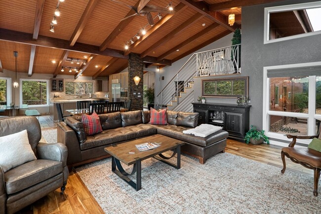 Photo - FURNISHED 6-12 MONTH LEASE - WEST SEDONA - GATED COMMUNITY