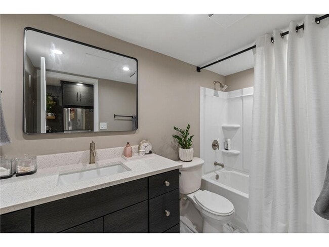 Photo - 20 NE 2nd St Unit P403