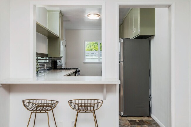 Photo - 2115 Ocean Park Blvd