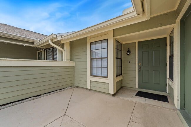 Photo - 1532 Gurley Ct