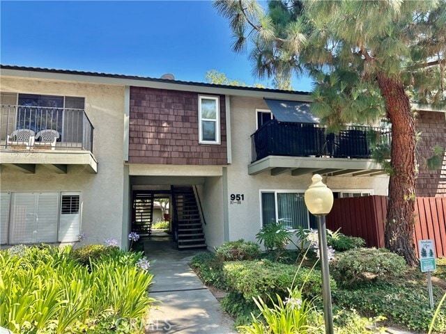 Building Photo - 951 S Idaho St Unit 83