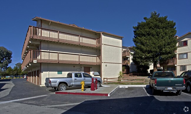 Photo - Garden Hill Apartments