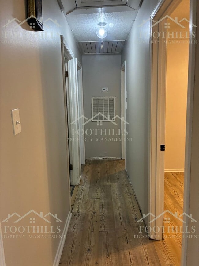 Photo - 136 Muirhead Rd