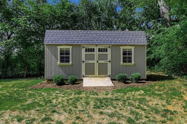 215 Cameron Rd