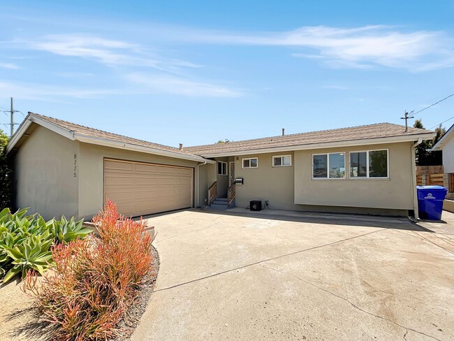 Stunning 3B/3BA House in Serra Mesa w/ 2 C... - Stunning 3B/3BA House in Serra Mesa w/ 2 C...