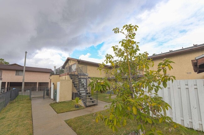 Photo - 1825Wilc Unit 1825-C