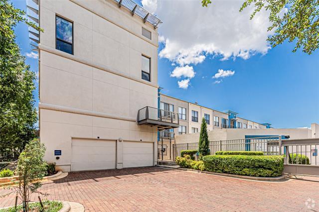Building Photo - 4414 Cedar Springs Rd Unit 100 Rental
