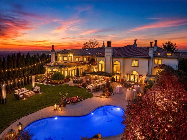 Photo - 142 Hoover Dr