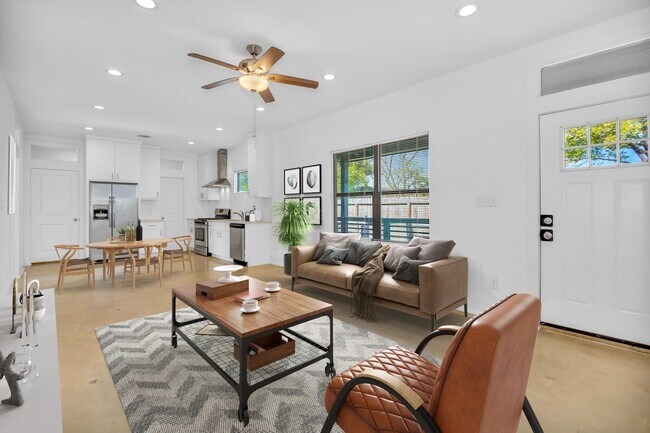 Photo - 603 Edgewood St