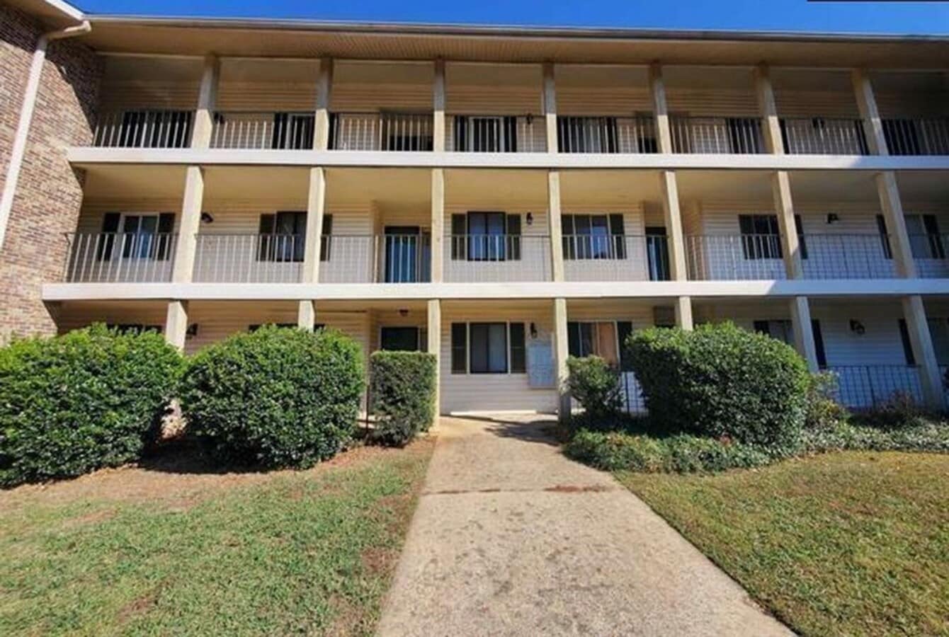COMING SOON! Charming 2BR 1BA Apartment w/ On-Site Parking near Downtown Columbia, SC - COMING SOON! Charming 2BR 1BA Apartment w/ On-Site Parking near Downtown Columbia, SC