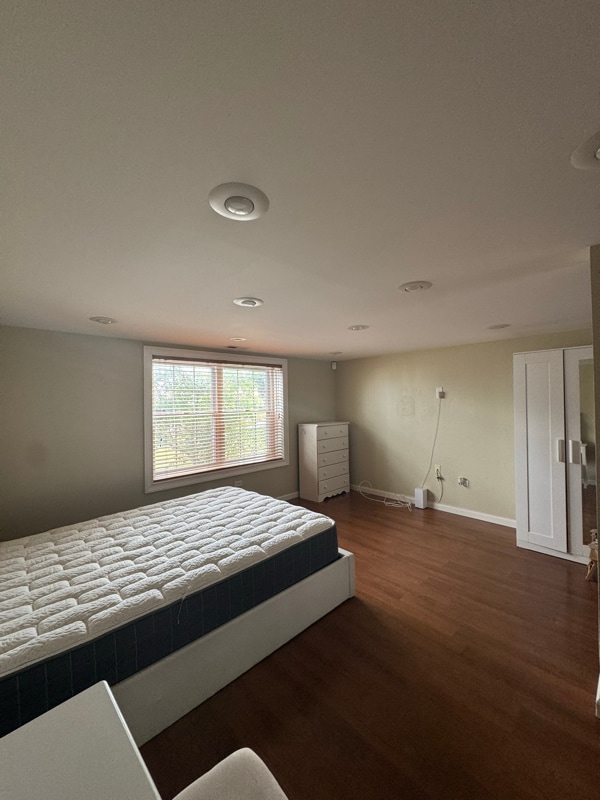 Building Photo - 421 Whitehead Rd Rental