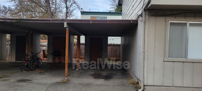 Photo - 1112 SW 5th St Unit A