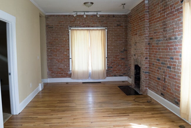 Photo - Evolve Real Estate: Charming Remodeled Bungalow in the Heart of Denver, Available August 14! Deta...