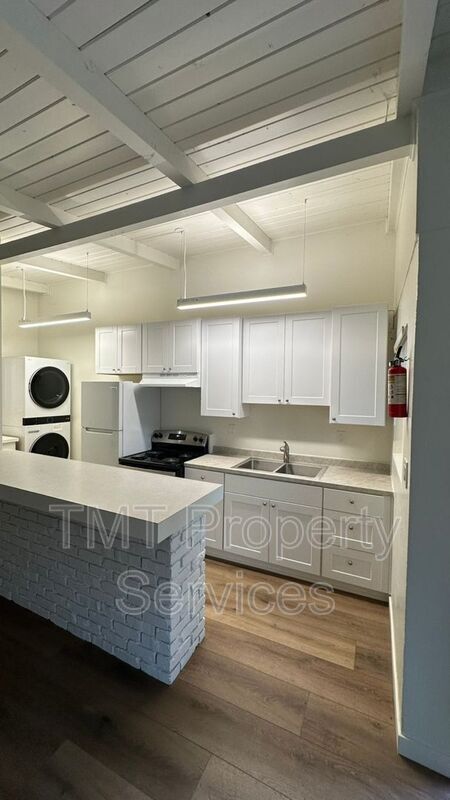 Photo - 17259 Walnut Ave