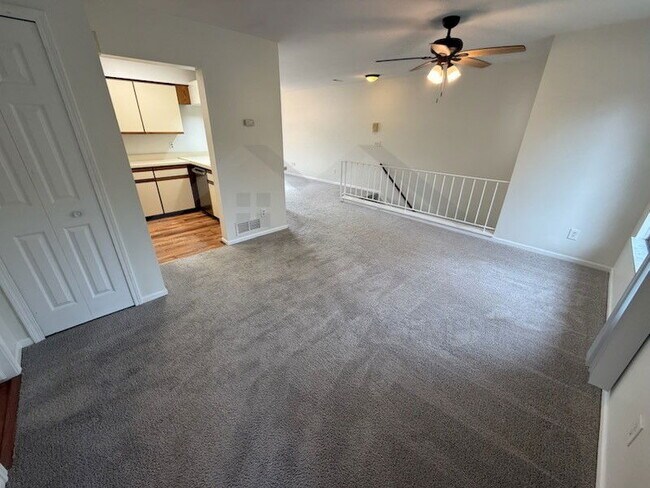 Photo - 1560 Meadowside Dr