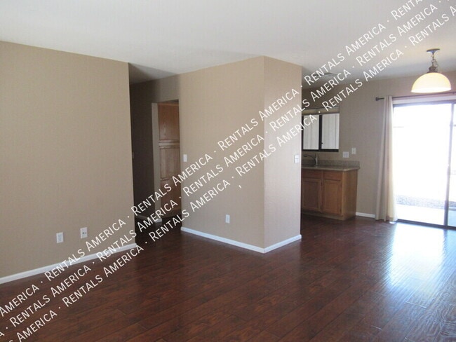 Photo - 3142 W Foothill Dr