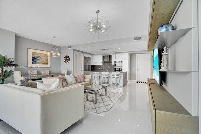 Photo - 100 E Las Olas Blvd Unidad 3602