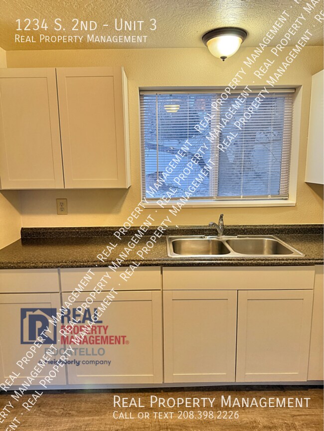 Photo - MOVE INSPECIAL - 2 Bed 1 Bath apartment - ... Unidad 3