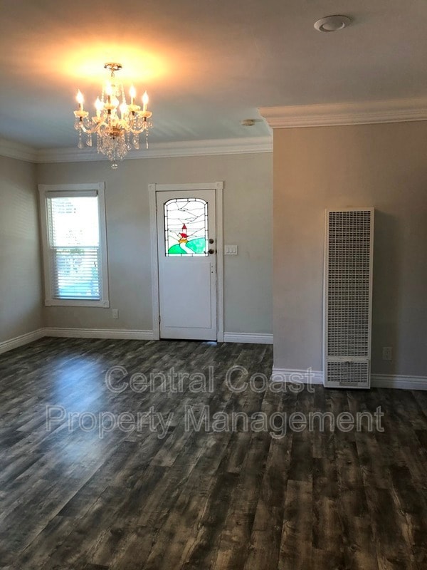 Photo - 365 Spruce Ave