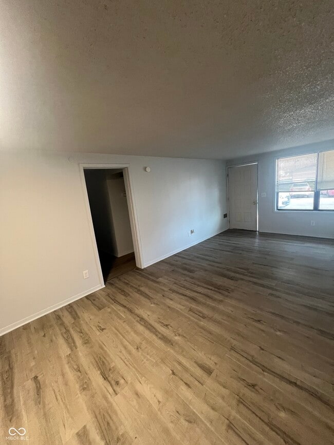 Photo - 2000 Indianapolis Rd Unit 123