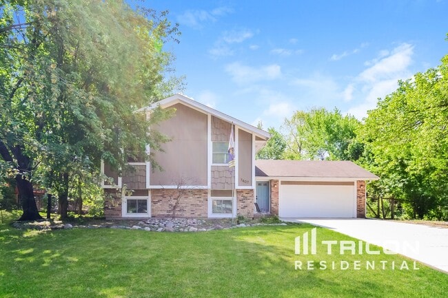 Building Photo - 7407 Laredo Dr Rental