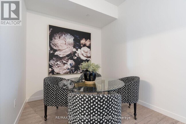 Photo - 133 Bronte Rd Unité B0915