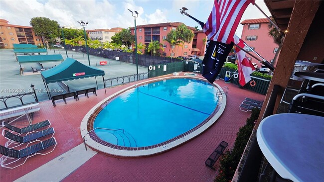 Photo - 650 Tennis Club Dr Unit 308