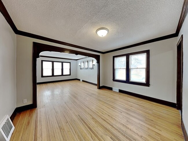 Photo - 1649 York Ave