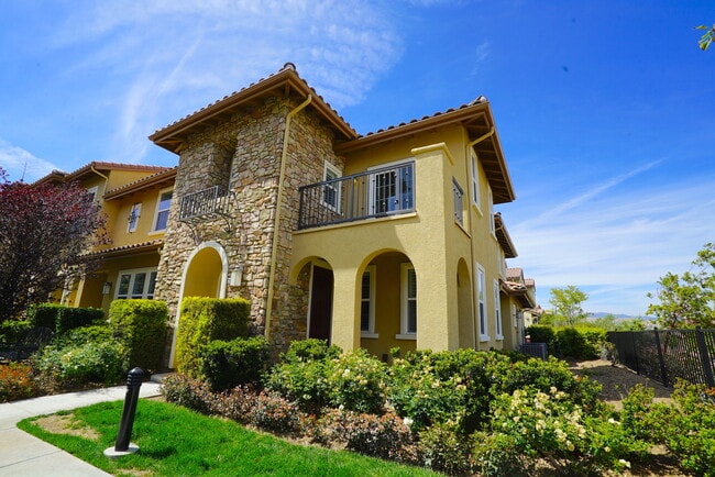 West Creek - Upgraded Townhome for Rent in... - West Creek - Upgraded Townhome for Rent in...