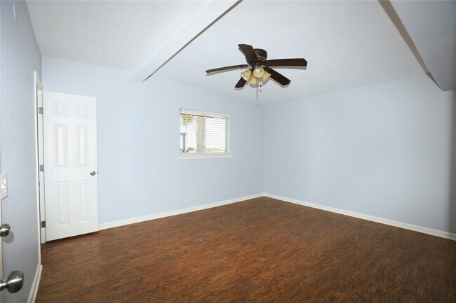 Photo - 24 Kingfish Ln